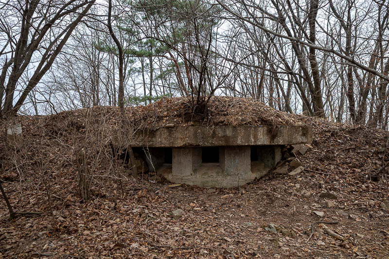 Korea-Seoul-Hiking-Soyosan - There were 3 spots to take cover and shoot Iranians today. The valley over the back of the mountain is a live firing range for the Korean army, so the