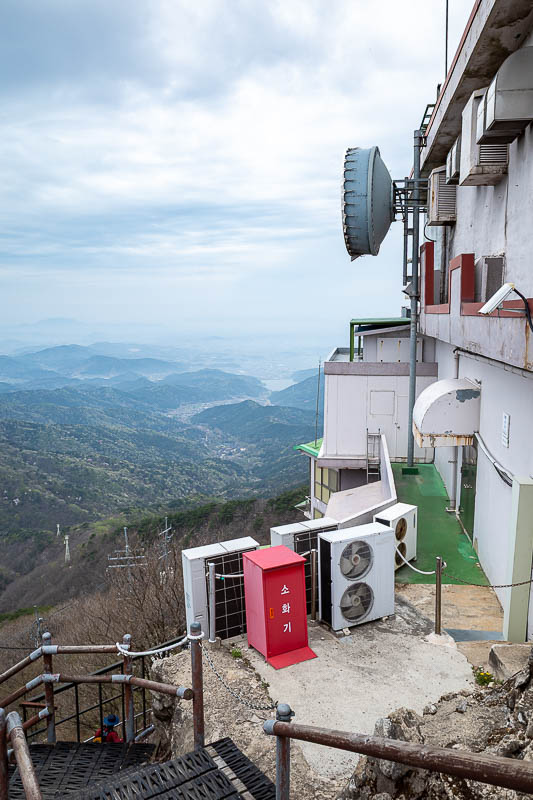 Korea-Jeonju-Hiking-Moaksan - Random other direction, you are allowed to climb all over and on top of the buildings at this summit.