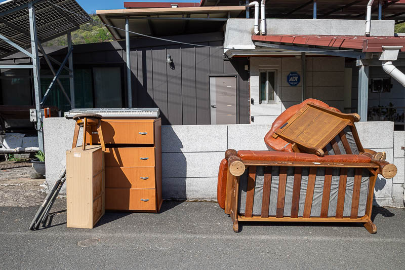 Korea yet again for the 7th time - March and April 2026 - Hard waste collection, anyone want a Yamaha keyboard?