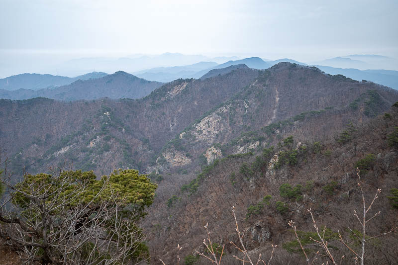 Korea-Seoul-Hiking-Soyosan - More view.