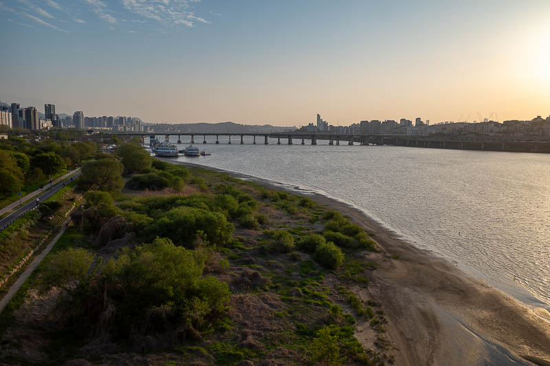 Korea-Seoul-River-Poke - River view with no boats