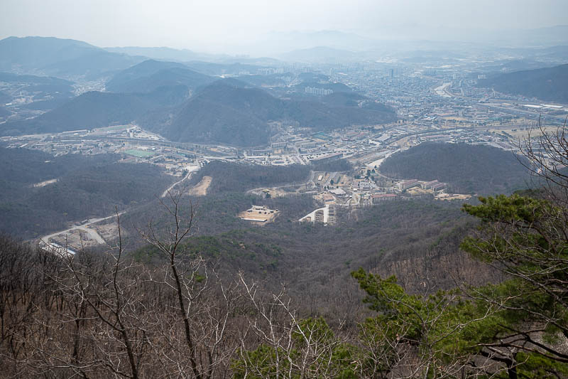 Korea-Seoul-Hiking-Soyosan - Down there is a major army base, lots of tanks.