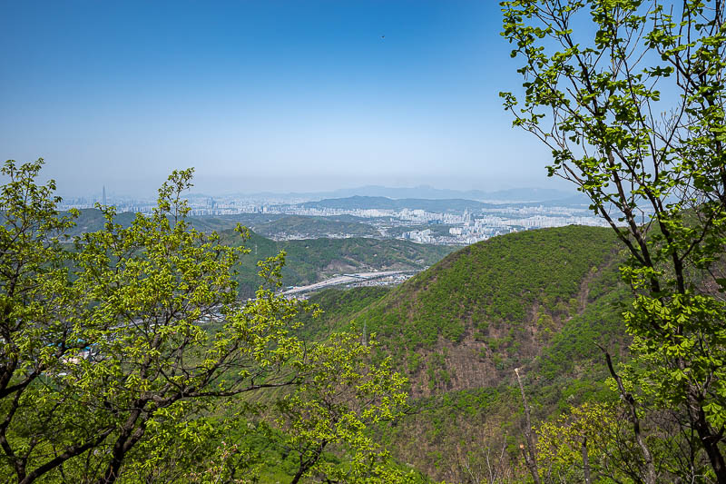 Korea-Seoul-Hiking-Geomdansan - Looks like I lied, there is another view spot.