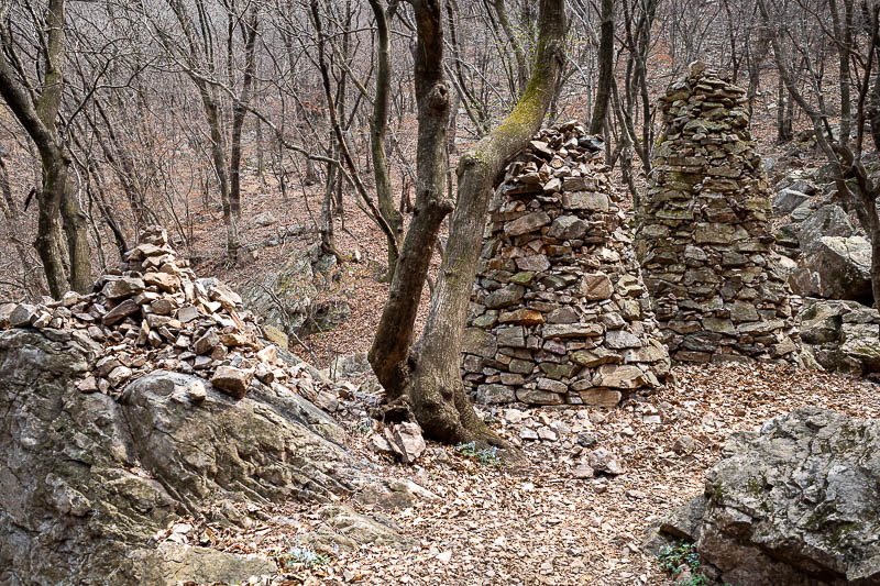 Korea-Seoul-Hiking-Soyosan - Larger rock piles mentioned earlier. I wonder if they ever collapse and kill people?