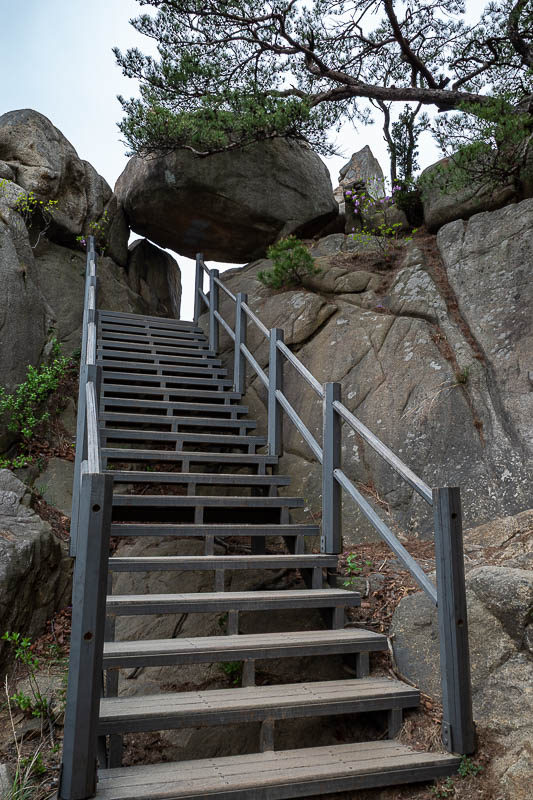 Korea-Seoul-Hiking-Gwanaksan - I think this staircase is new, I remember climbing up here before, and I can see where ropes used to be attached.