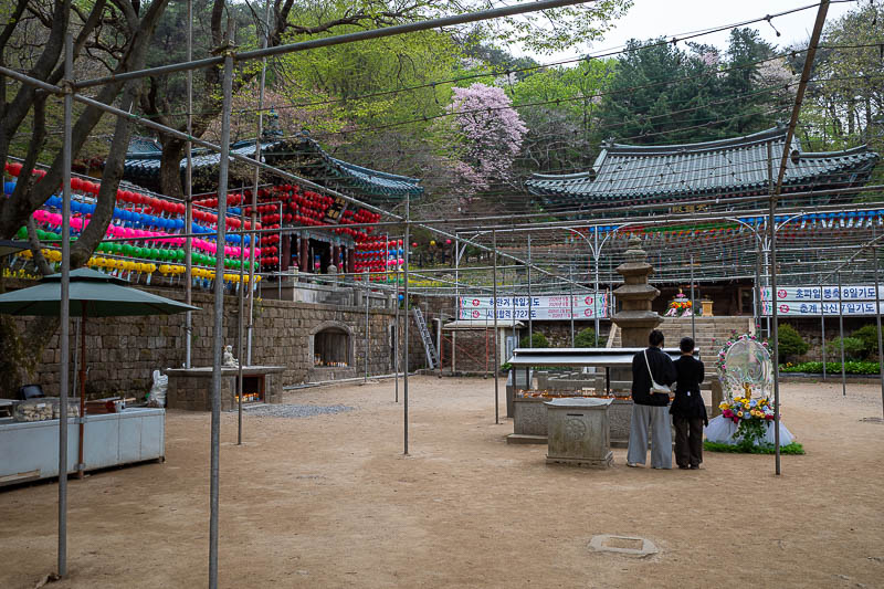 Korea-Seoul-Hiking-Gwanaksan - However just over the summit, there is a very large temple, impressive how large it is given that there is no road connected to it.