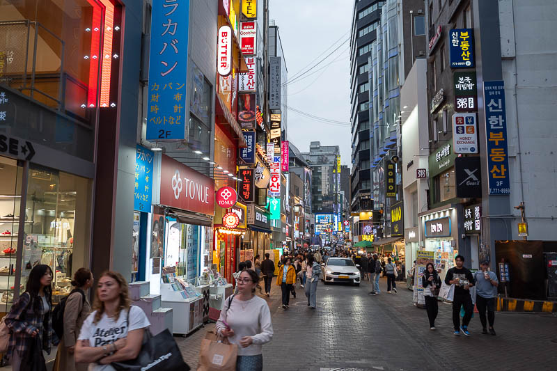 Korea-Seoul-Myeongdong-Bibimbap - I skirted the edge of Myeongdong. It was less busy on a Monday night.