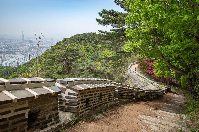 Korea-Seoul-Namhansanseong-Fortress - Almost a wall all to myself