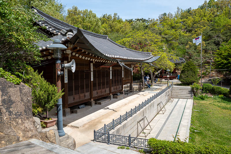 Korea-Seoul-Inwangsan-Market - A shrine to pray for the arrow to fly straight and true.