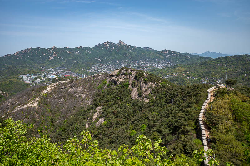 Korea-Seoul-Inwangsan-Market - Beyond there are more walls and trails, but not for me today.