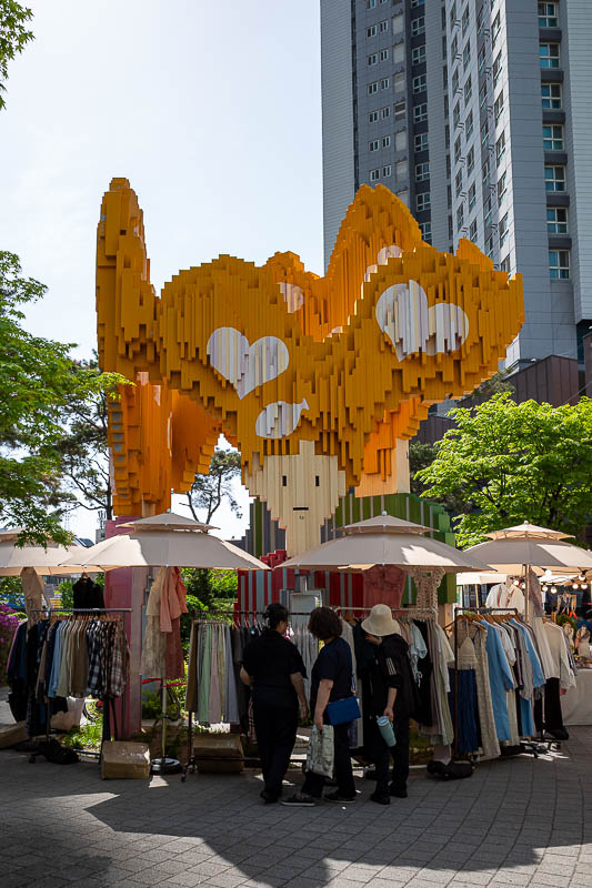 Korea-Seoul-Inwangsan-Market - Finally, I needed some water, so sat at a convenience store trying to figure out if this sculpture at the pop-up trendy market was genuinely made of l