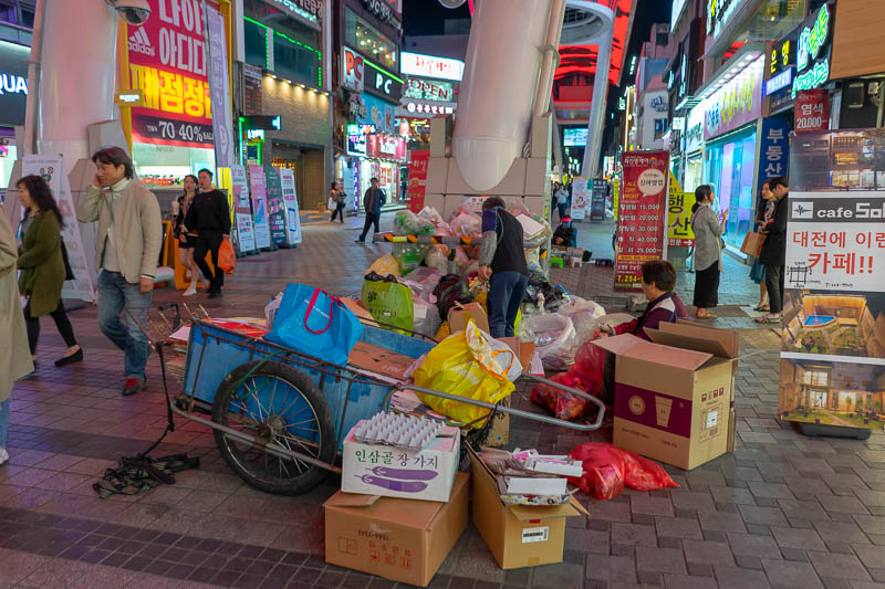 Korea-Daejeon-Shopping - The rubbish thing is quite strange. Every pillar under the video roof, which is by all accounts the star attraction of Daejeon, has an area for placin