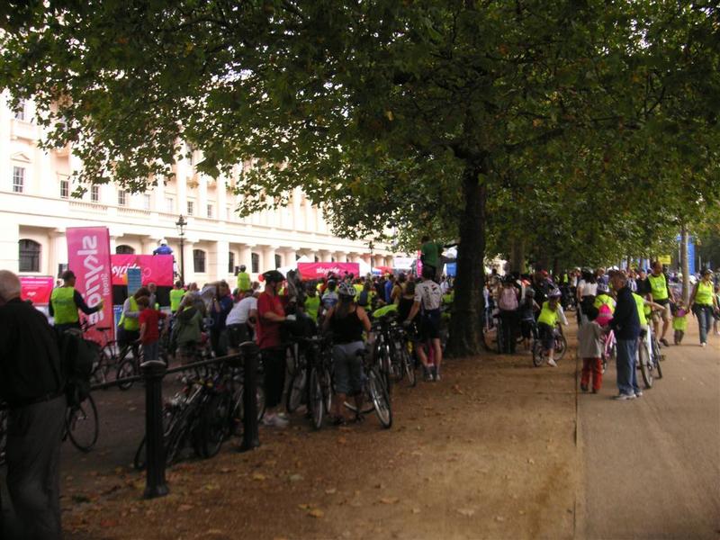 England-London-Bike Ride-Boris Johnson - Still more bikes.