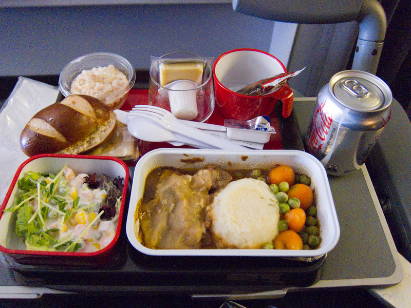 London 3 - June/July 2010 - And heres the last plane food picture until my return in 3 weeks, the menu said it was a lamb pot pie, in reality it was lamb stew with some pastry on