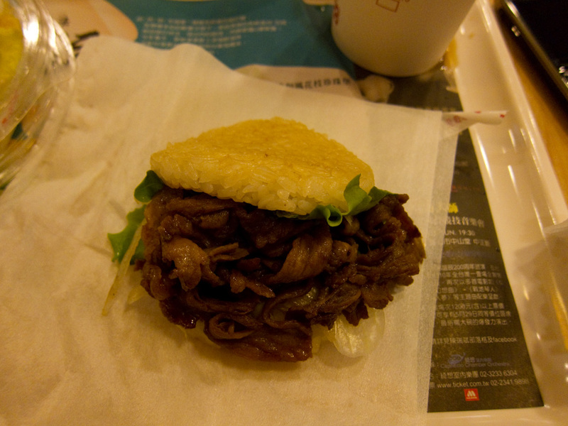 Taiwan / Hong Kong / Singapore - March/April 2011 - And heres a closer shot of the rice burger thing. It doesnt seem to fall apart.