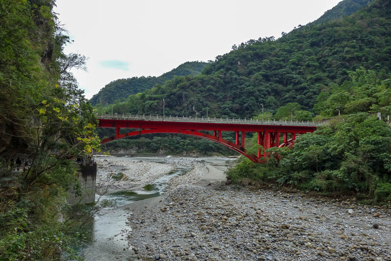 Taiwan-Hualien-Taroko Gorge - I still had one more hike to walk / run. Which took me under this red bridge. This hike is called the molar (as in tooth) hike.