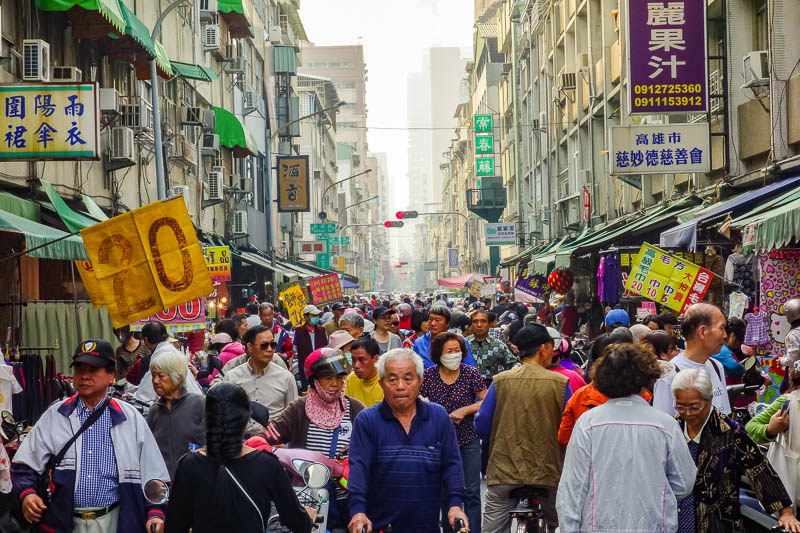 A full lap of Taiwan in March 2017 - A busy morning market, which is for old folks to congregate and yell at each other. Most people do not get off their scooters, they ride into each sto