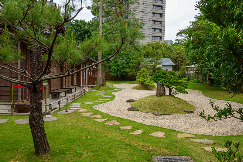 Taiwan for the 5th time - April and May 2023 - There is a zen garden. Small and understated. Nice drain in the foreground.