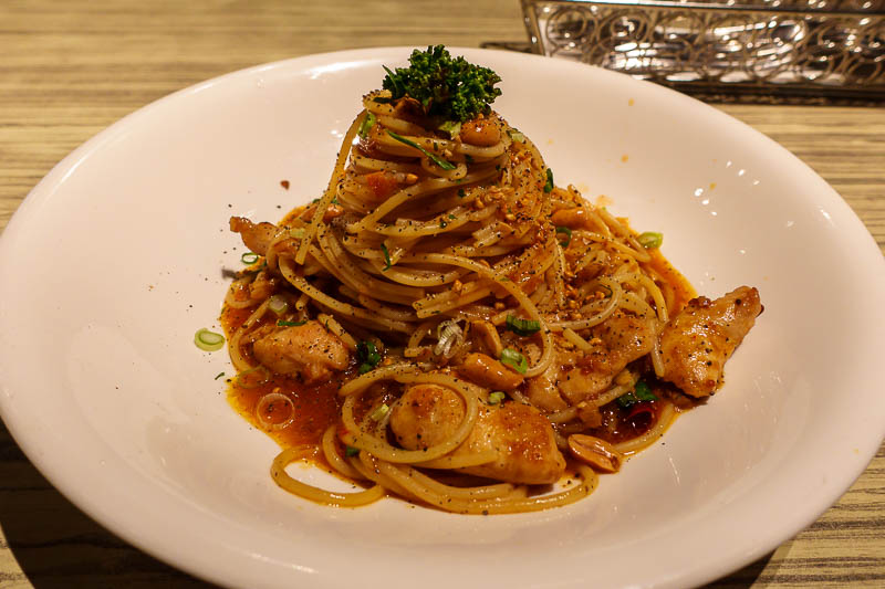 Taiwan-Keelung-Night Market-Pasta - My alternate alternate dinner option was a westernised pasta restaurant. I chose this pasta dish because it had HEALTHY!!!, 3 thumbs up, and a 10 star
