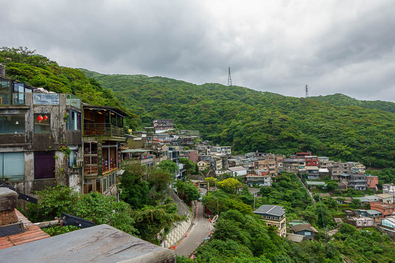 Taiwan-Keelung-Houtong-Jiufen-Hiking - I was tempted to AI remove those power poles.