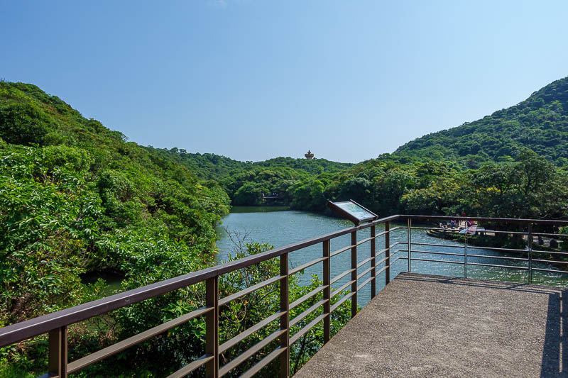 Taiwan-Keelung-Lovers lake-Danwulun Fort - Here is a small part of the lake, it winds around a bit.