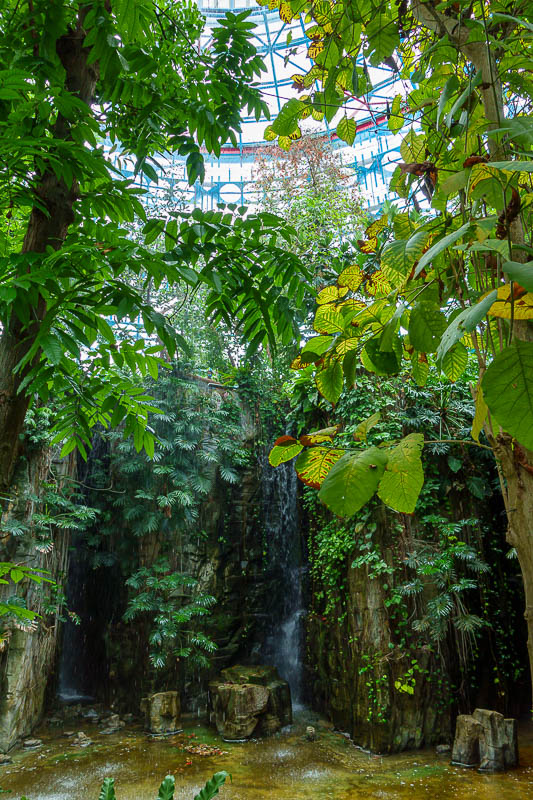 Taiwan-Taichung-Museum-Garden - Hmm, crap pic of the waterfall inside the tropical conservatory.