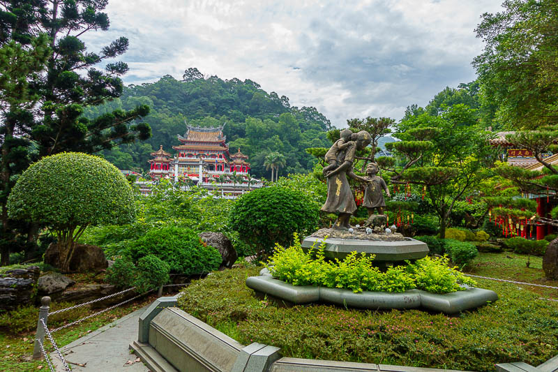 Taiwan for the 5th time - April and May 2023 - I actually went back down the stairs, then read the internet that said to go through the temple to continue my journey. Out the back of the bit of the