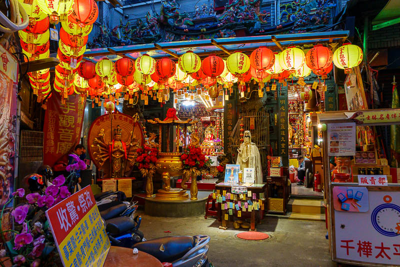 Taiwan for the 5th time - April and May 2023 - This temple was up a long dark alley, with various questionable establishments leading to this dead end, where there are no people.