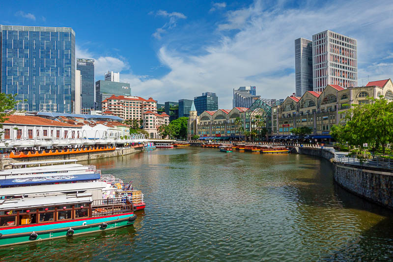 Taiwan for the 5th time - April and May 2023 - Annnd, one more of Clarke Quay. Now I will put long pants on in a disabled toilet, check in my bag, and go find dinner.