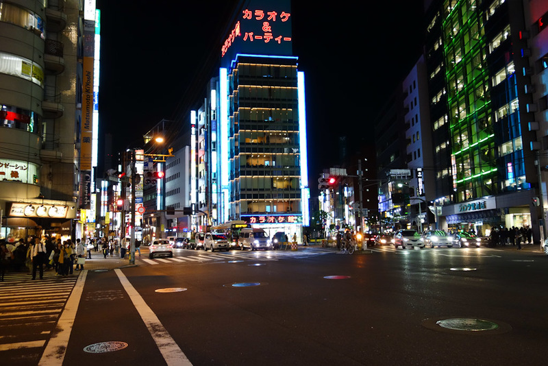I flew all the way to Tokyo and back for the weekend - One of my great pleasures is to walk along a road in a foreign country at night, not really knowing where you are or where you are going. Once I spott