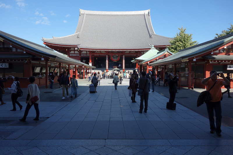 I flew all the way to Tokyo and back for the weekend - Last photo of a temple for this trip.